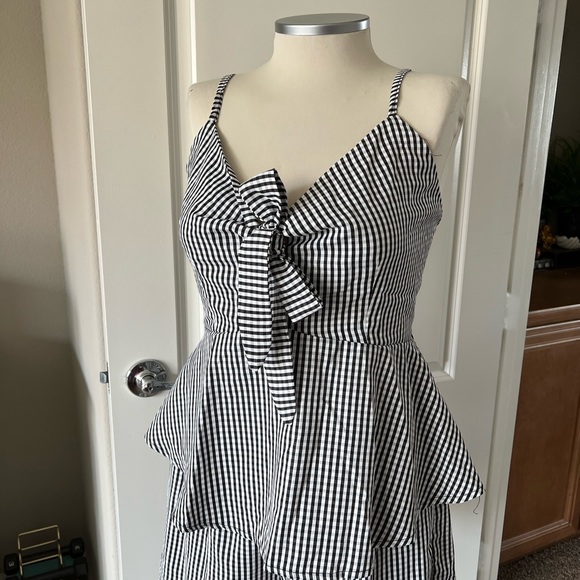 🆕 listing! Cute plaid set (top only) - Picture 2 of 6